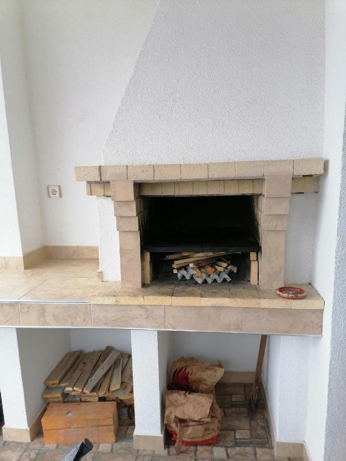 Къща За Гости Радост Guest House Radost Razlog Esterno foto