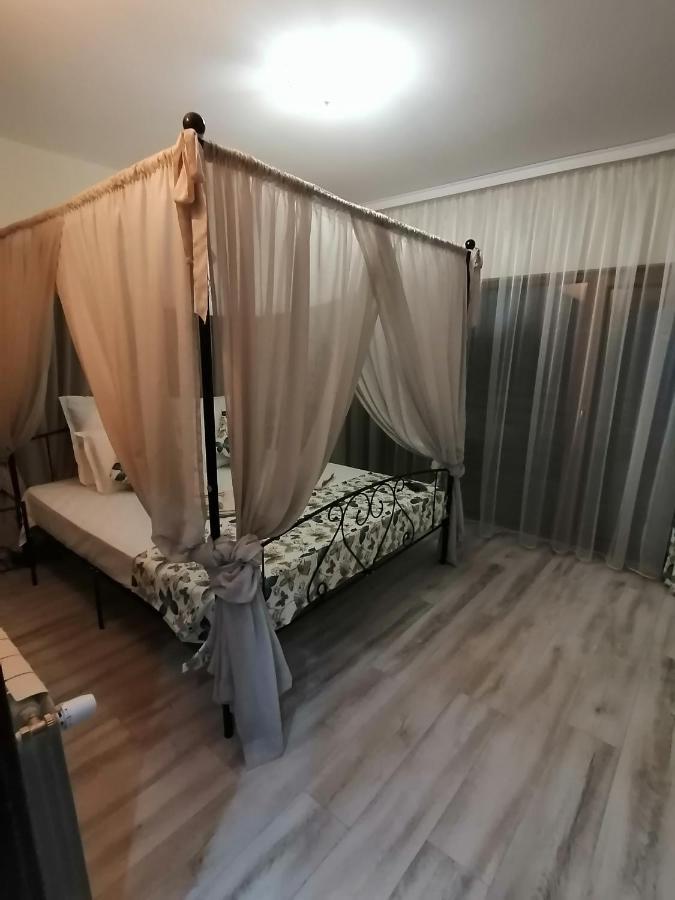 Къща За Гости Радост Guest House Radost Razlog Esterno foto