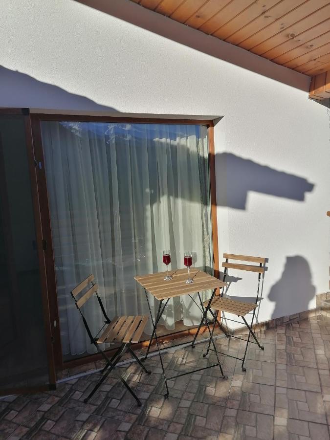 Къща За Гости Радост Guest House Radost Razlog Esterno foto