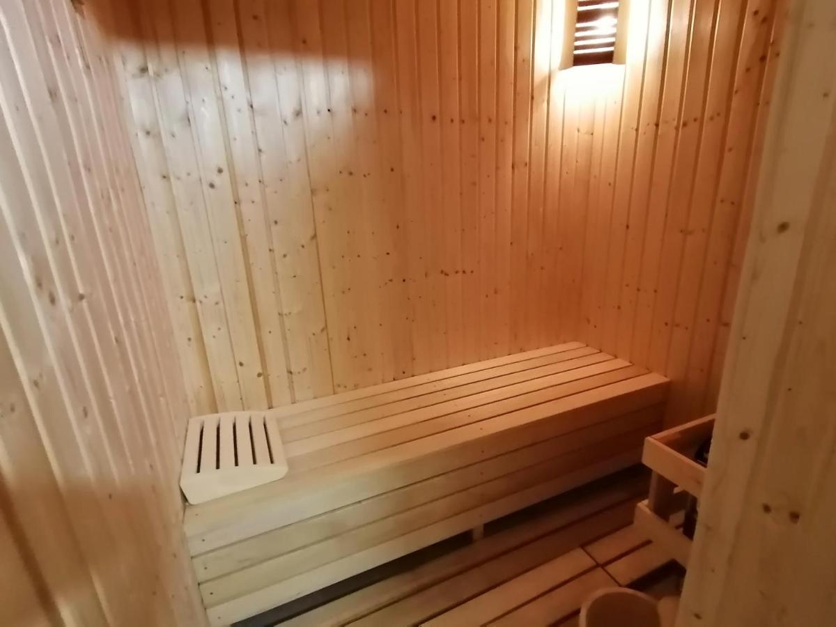 Къща За Гости Радост Guest House Radost Razlog Esterno foto