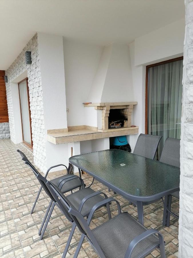 Къща За Гости Радост Guest House Radost Razlog Esterno foto