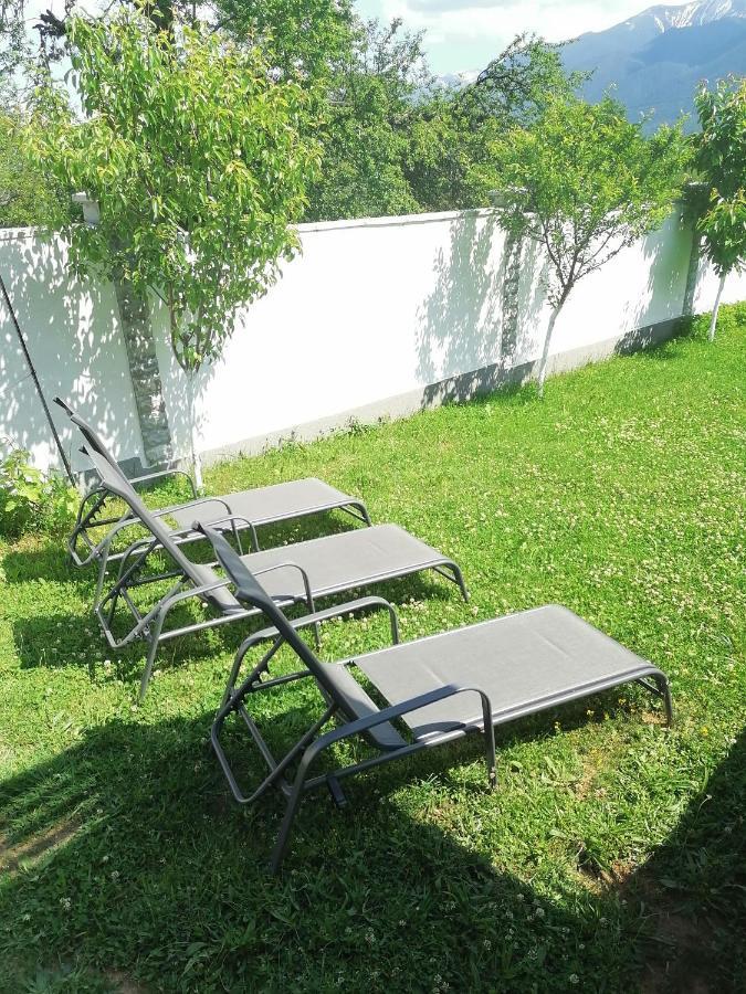 Къща За Гости Радост Guest House Radost Razlog Esterno foto